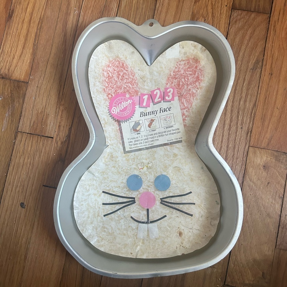 Wilton Bunny Face Cake Pan - Pink and Blue